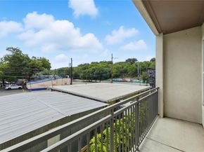 1900 Barton Springs RD 2003, Austin TX 78704