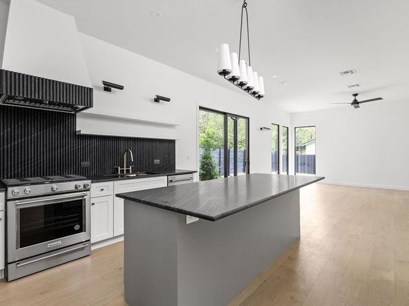 501 E 50th ST, Austin TX 78751