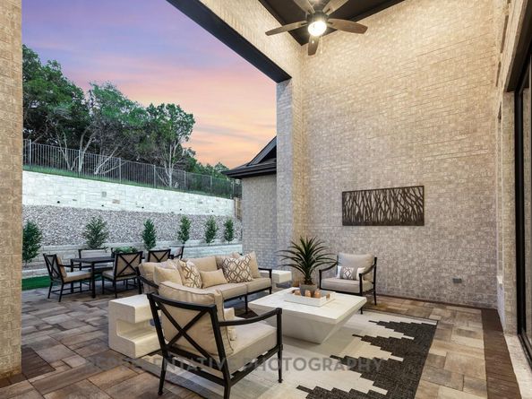 249 Jates Field BND, Liberty Hill TX 78642