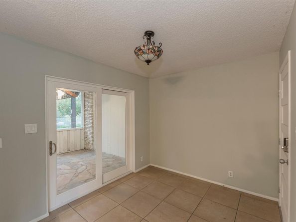 3809 Wyldwood RD, Austin TX 78739