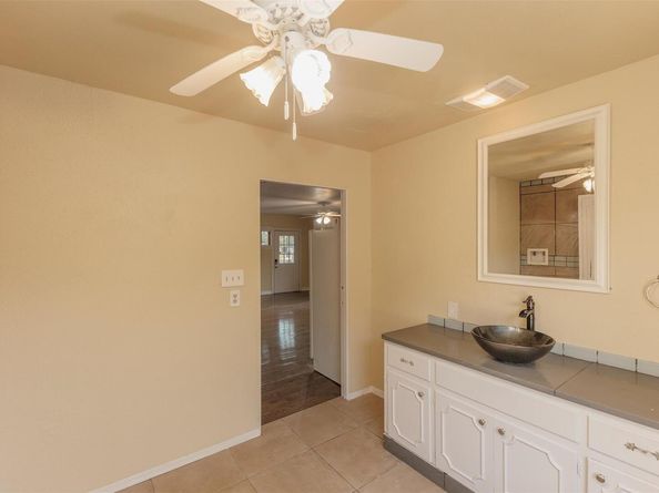 3809 Wyldwood RD, Austin TX 78739
