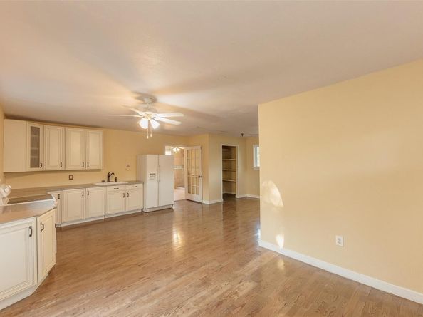 3809 Wyldwood RD, Austin TX 78739