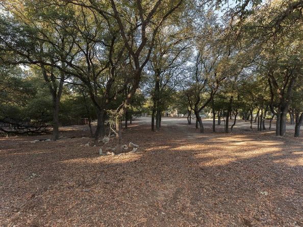3809 Wyldwood RD, Austin TX 78739