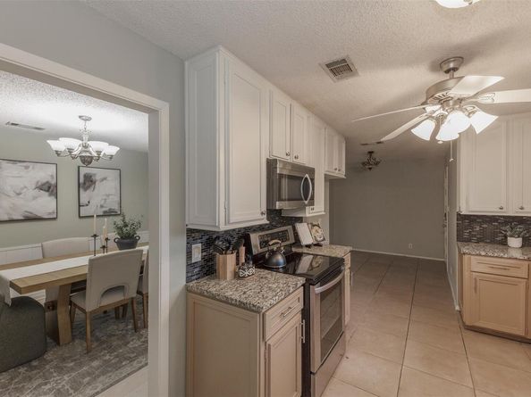 3809 Wyldwood RD, Austin TX 78739