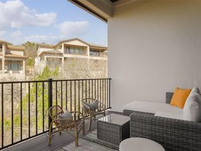 105 Cascading Water PL, Lakeway TX 78734