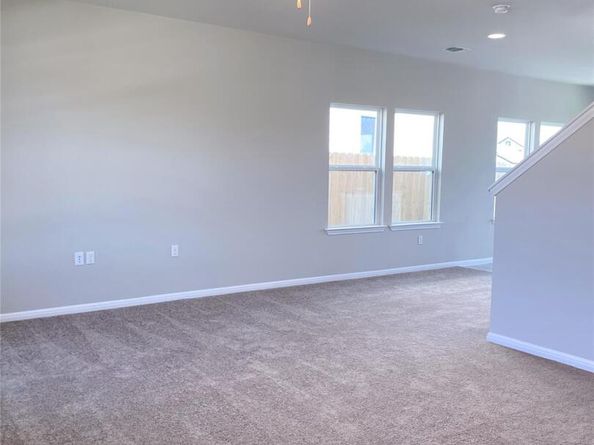 9709 Morning Iris DR, Manor TX 78653
