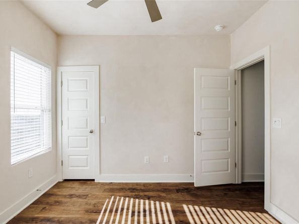 3007 E 12th ST 4, Austin TX 78702