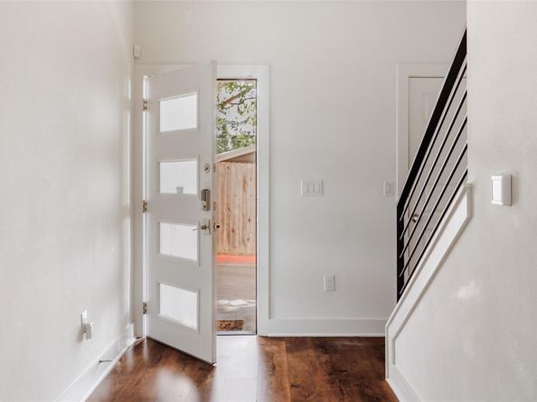 3007 E 12th ST 4, Austin TX 78702