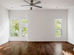 3007 E 12th ST 4, Austin TX 78702