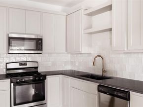 3007 E 12th ST 4, Austin TX 78702