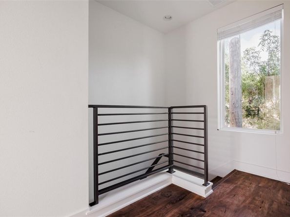 3007 E 12th ST 4, Austin TX 78702