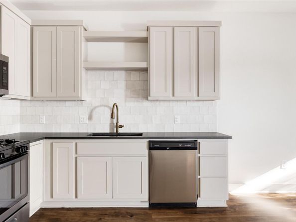 3007 E 12th ST 4, Austin TX 78702