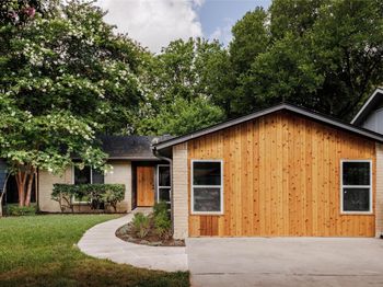 5204 Hedgewood DR
