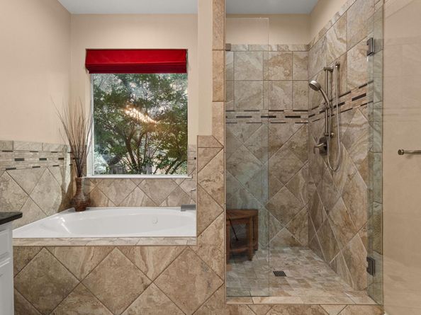 603 Flamingo BLVD, Lakeway TX 78734