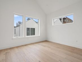 900 S 2nd ST 21, Austin TX 78704