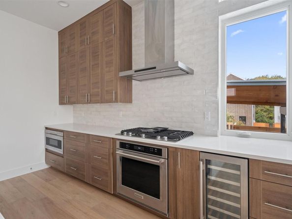 900 S 2nd ST 21, Austin TX 78704