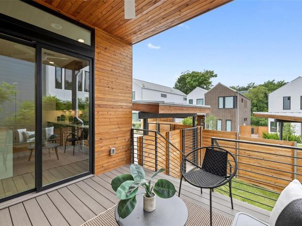 900 S 2nd ST 21, Austin TX 78704