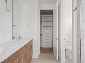 900 S 2nd ST 21, Austin TX 78704