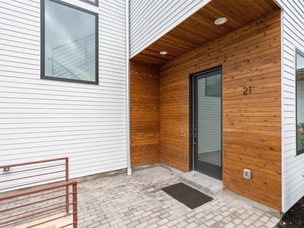 900 S 2nd ST 21, Austin TX 78704
