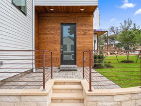 900 S 2nd ST 21, Austin TX 78704