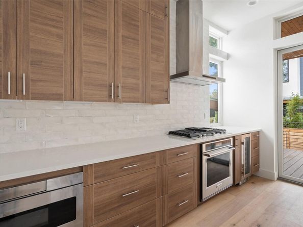 900 S 2nd ST 21, Austin TX 78704