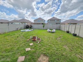 208 Wolf Springs RD, Georgetown TX 78628