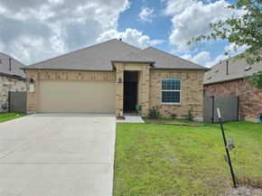 208 Wolf Springs RD, Georgetown TX 78628