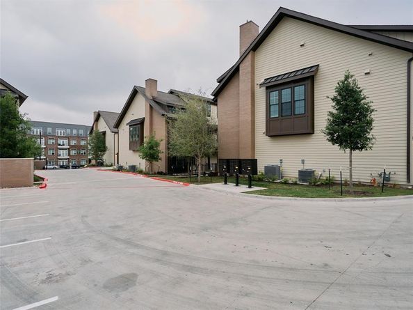 2209 Woodland Ave 603, Austin TX 78741