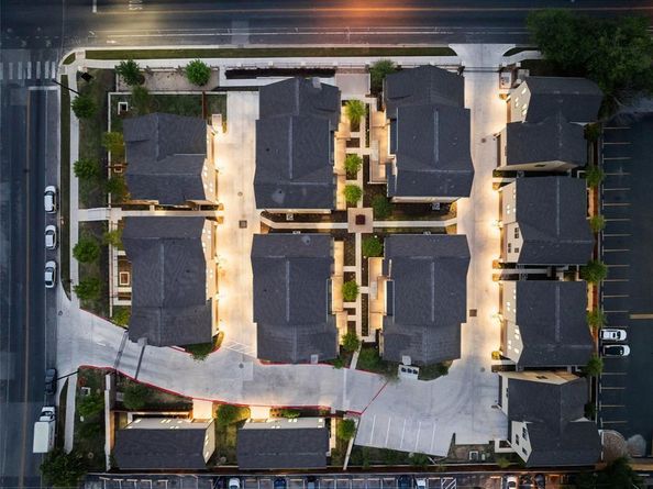 2209 Woodland Ave 603, Austin TX 78741
