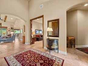 14 Borello DR 14, Austin TX 78738