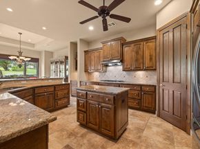 14 Borello DR 14, Austin TX 78738