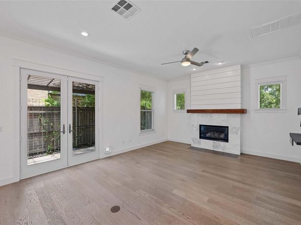 1403 W 12th ST B, Austin TX 78703