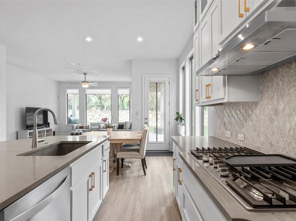 236 Diamondback DR, Georgetown TX 78628