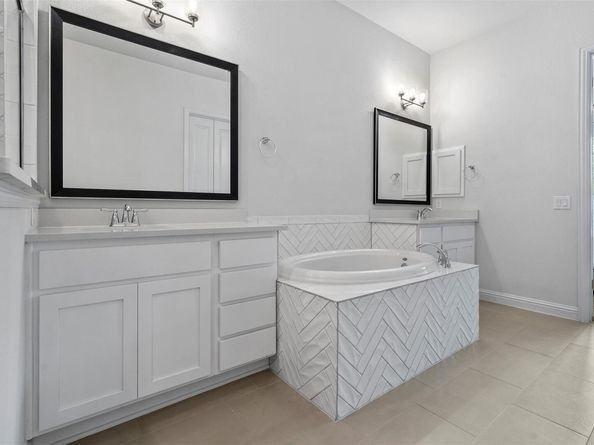 236 Diamondback DR, Georgetown TX 78628