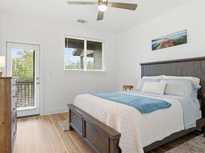 512 Palmer DR, Point Venture TX 78645