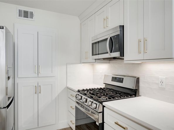 505 W 7th ST 102, Austin TX 78701