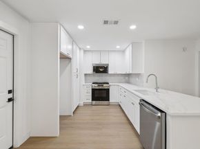 8214 Kearsarge DR, Austin TX 78745