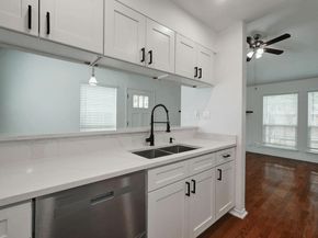 913 Sirocco DR A & B, Austin TX 78745