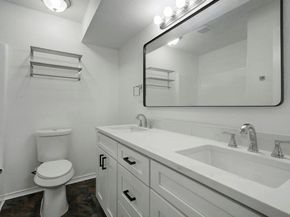 913 Sirocco DR A & B, Austin TX 78745