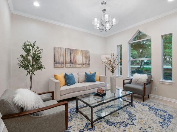 9402 Bluegrass DR, Austin TX 78759