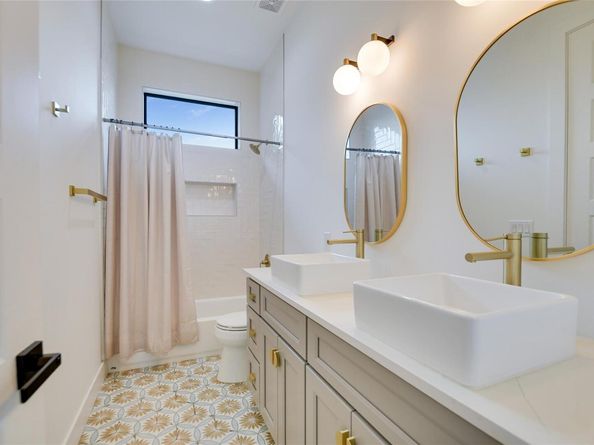 7810 Hardy DR, Austin TX 78757