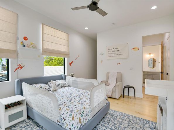 7810 Hardy DR, Austin TX 78757