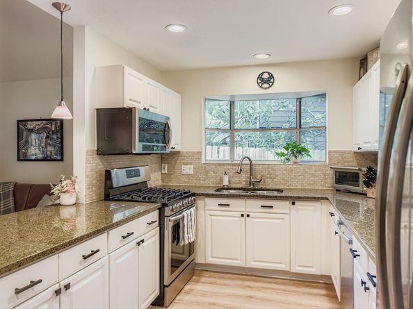 2912 Wadsworth WAY, Austin TX 78748