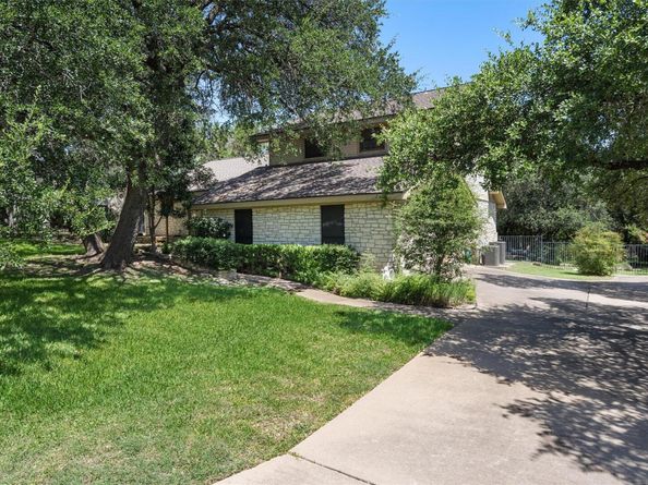 104 El Norte CT, Lakeway TX 78734