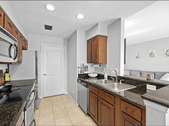 6000 Shepherd Mountain CV 2202, Austin TX 78730