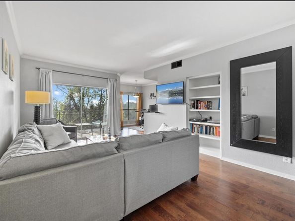 6000 Shepherd Mountain CV 2202, Austin TX 78730