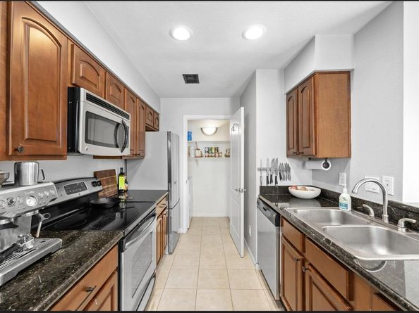 6000 Shepherd Mountain CV 2202, Austin TX 78730