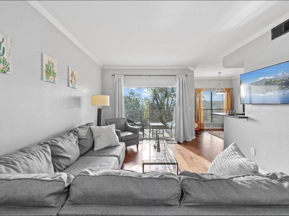 6000 Shepherd Mountain CV 2202, Austin TX 78730