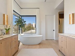 5 Inwood CV, Austin TX 78746