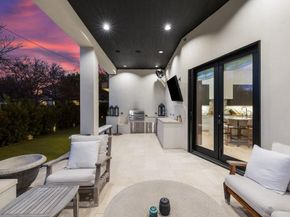 5 Inwood CV, Austin TX 78746